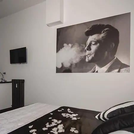 Good Life Via Veneto Rome